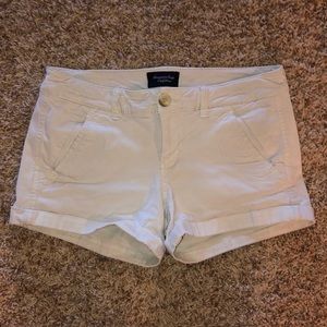 White American Eagle shorts, size 4